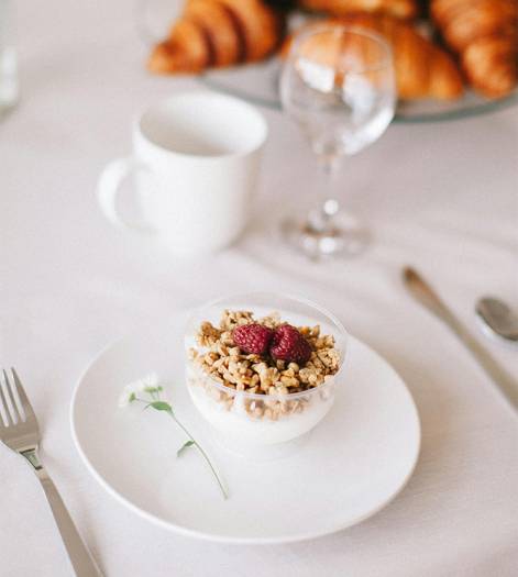 plastic-dining-ware